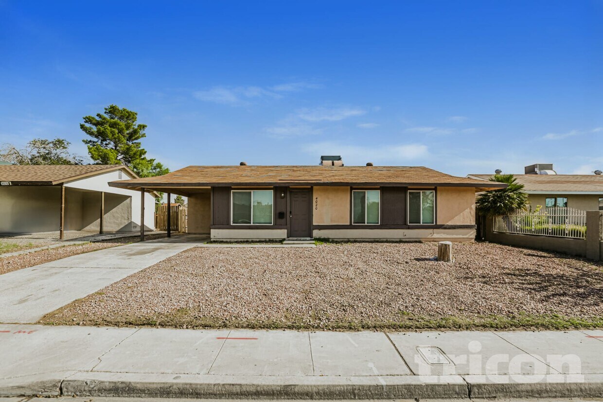 Foto principal - 4020 Maple Hill Rd