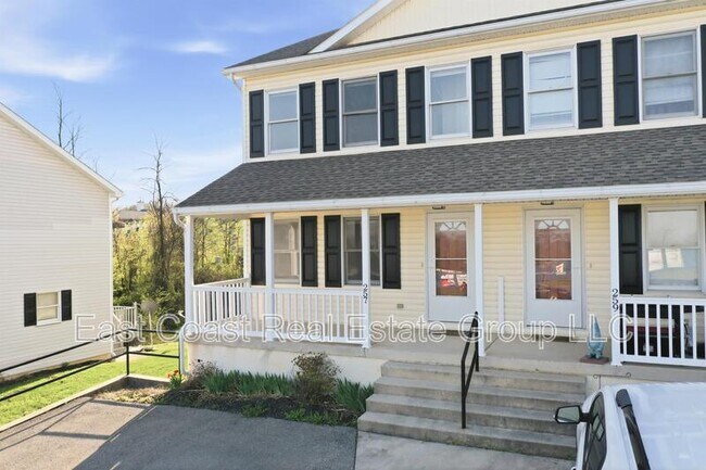 Foto del edificio - 257 School House Dr