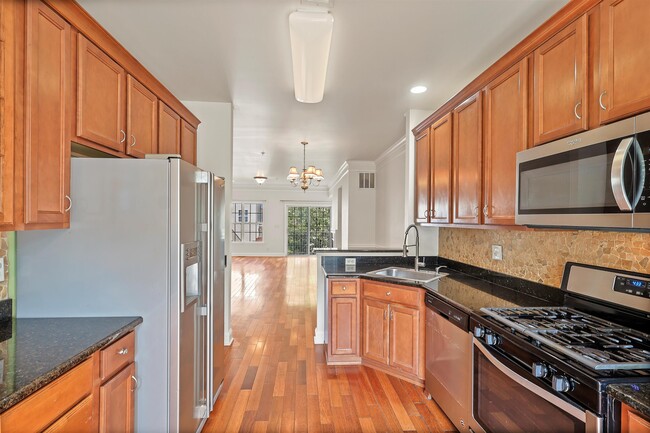 Building Photo - 54 Mallard Pl