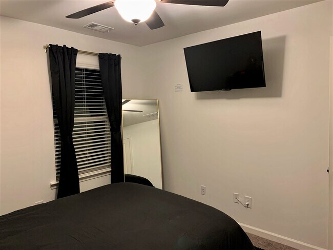 Foto del edificio - 2735 Kemp Ct