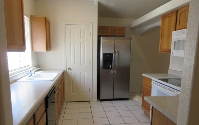 Building Photo - 2721 Colorado Ave