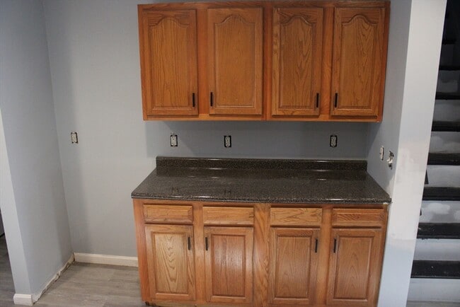 Building Photo - 417 Court St