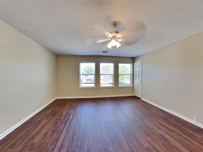 Building Photo - 18322 Valiant Brook Ct