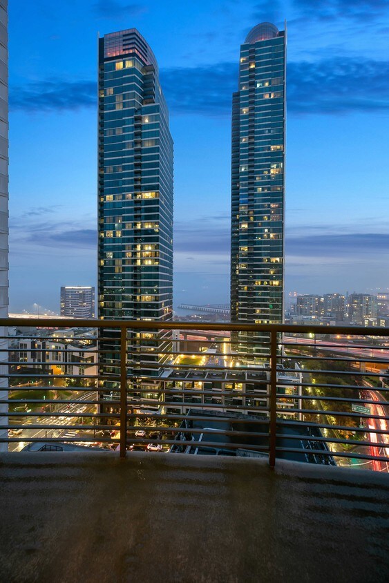 Picture of Luxury Apartments in San Francisco - Related Rentals