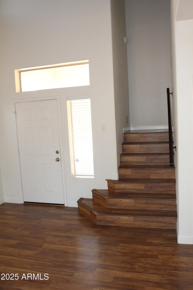 Foto del edificio - 25248 N 40th Ln