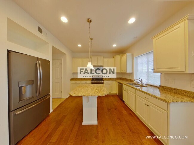 Foto del edificio - 8345 Longleaf Ln