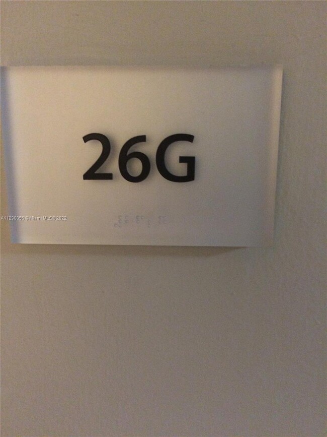 Foto del edificio - 555 NE 15th St