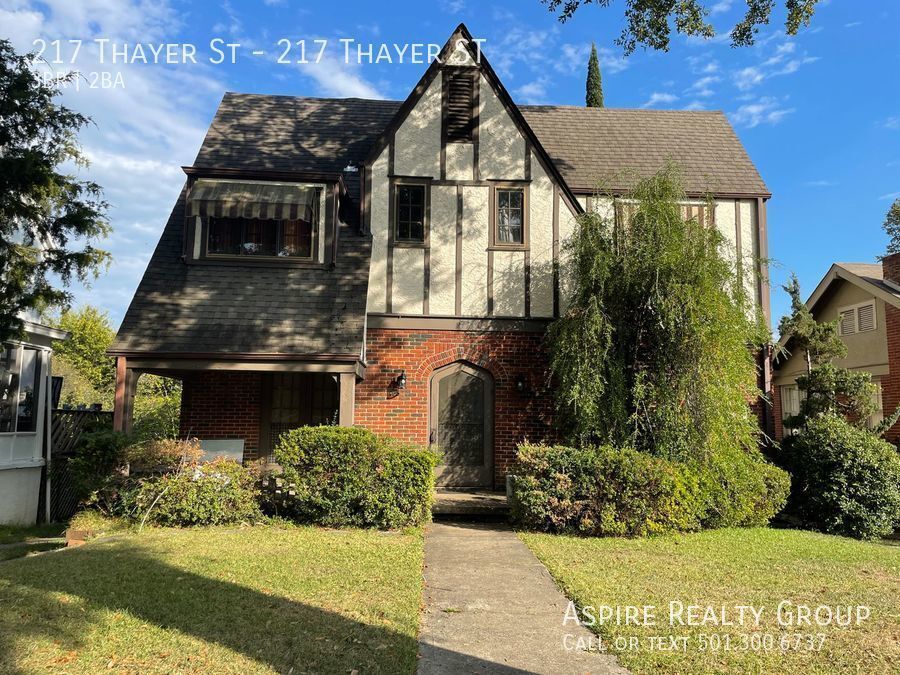 Foto principal - 217 Thayer St