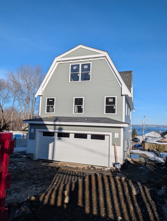 Building Photo - 132 Narrows Rd