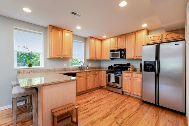 Foto del edificio - 1445 W Huron St