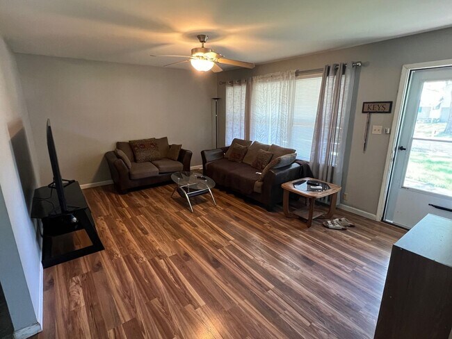 Foto del edificio - 3 Bedroom Ranch in Southwood - Available S...