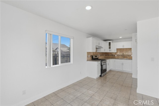 Foto del edificio - 5017 Halldale Ave