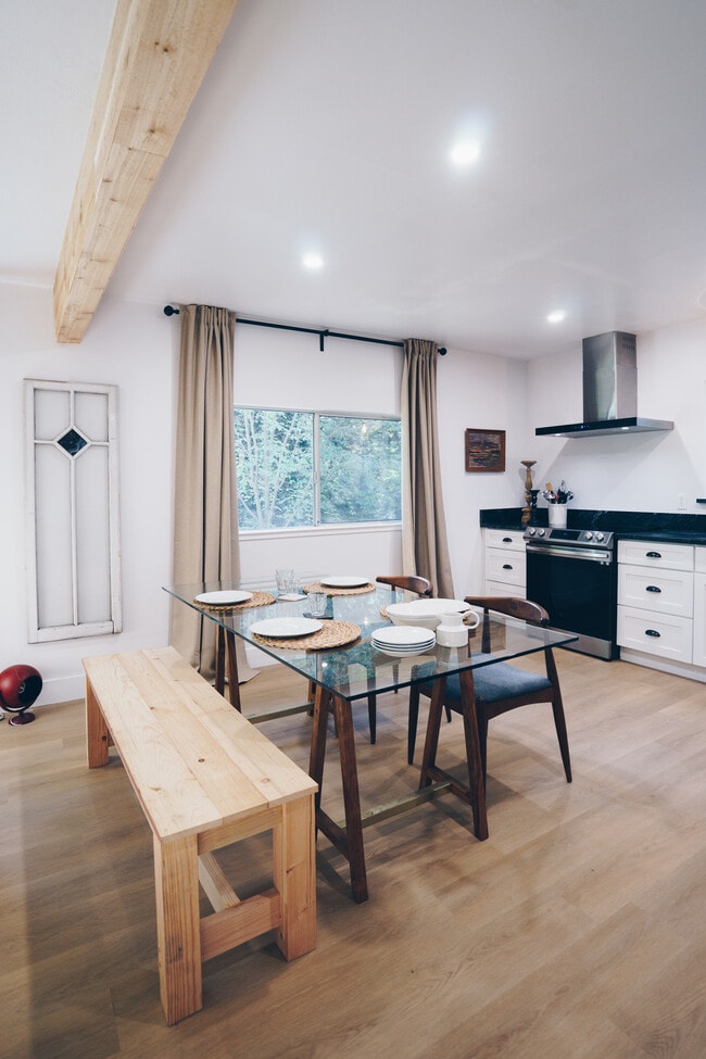 Building Photo - 2633 Crystal Springs Rd