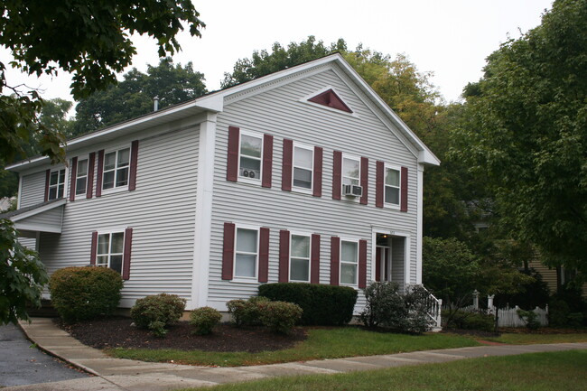 Building Photo - 575 North Broadway