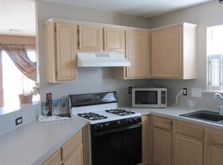 Foto del edificio - 5215 Waltham Ct