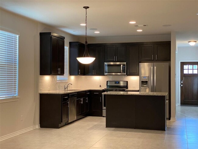 Building Photo - 1660 Artesian Spgs Xing