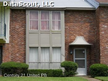 Foto principal - 609 Greenbriar Dr