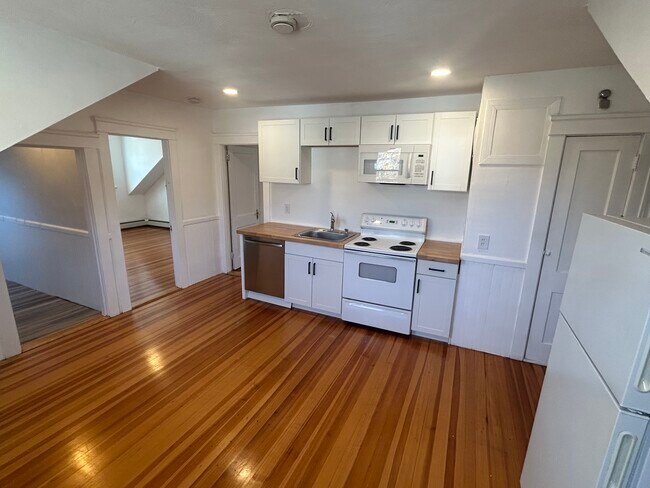 Foto del edificio - 710 River Ave