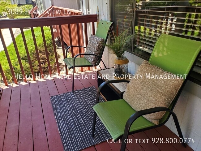 Foto del edificio - 3089 Peaks View Ln