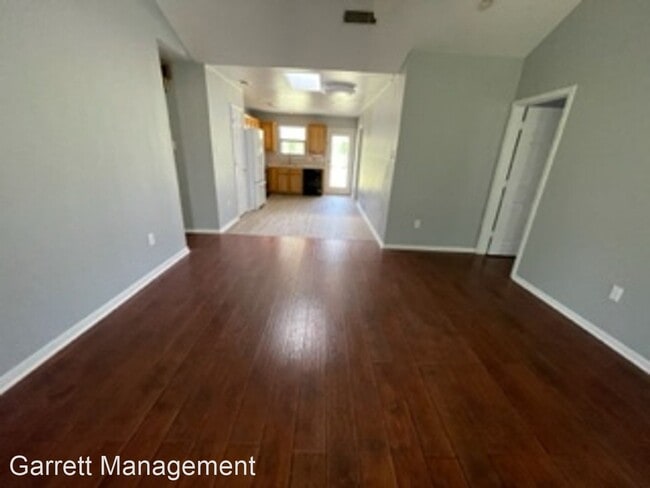 Building Photo - 3 br, 2 bath House - 1312 E Central Texas ...