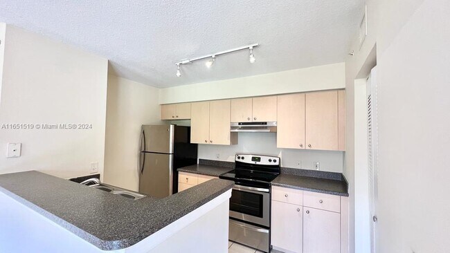 Foto del edificio - 4220 San Marino Blvd