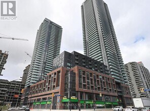 Building Photo - 430 Square One Dr