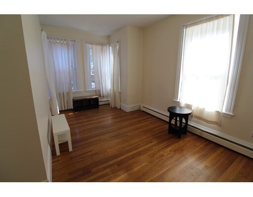 Foto principal - 17 Elm St
