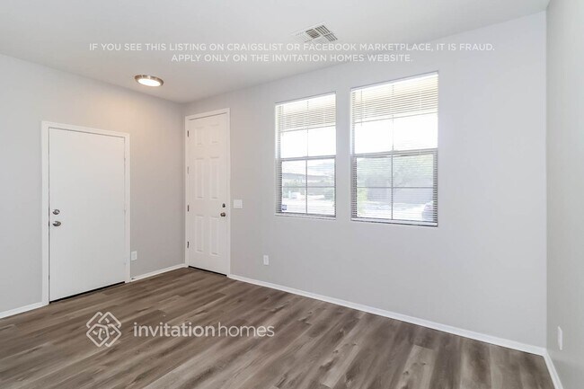 Foto del edificio - 3112 West Donner Dr