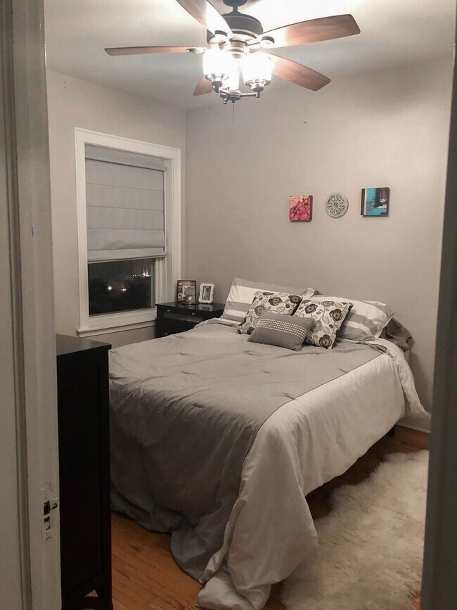 Foto del edificio - 4806 N Paulina St