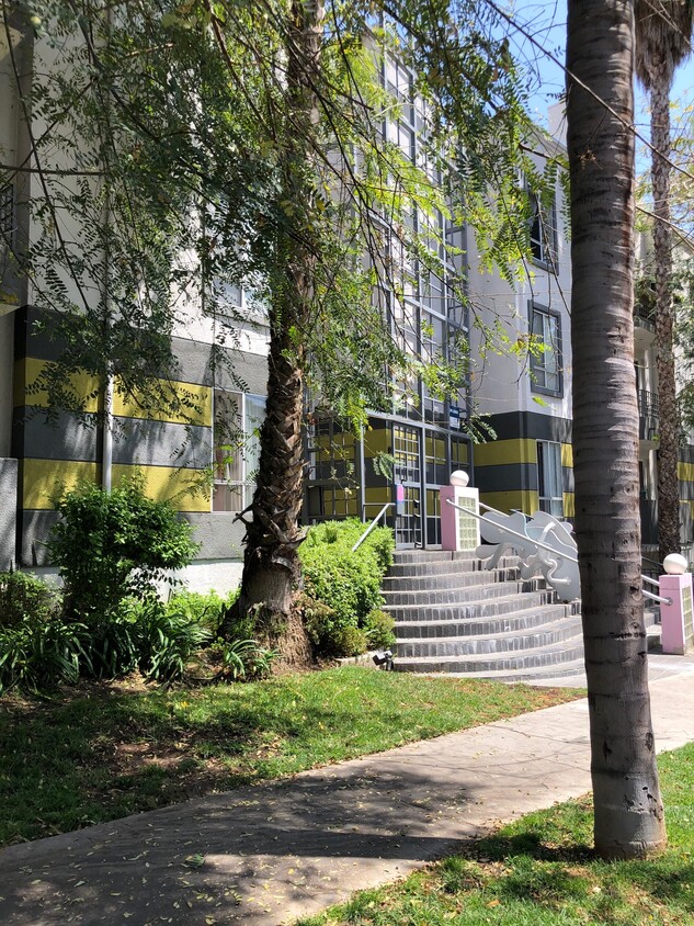 Foto principal - 884 Palm Ave