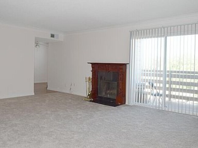 Foto del edificio - 3121 S Tamarac Dr