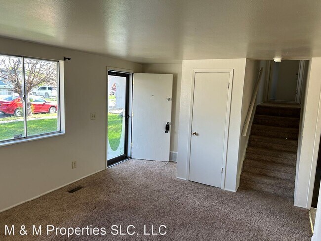 Foto del edificio - 4 br, 1.5 bath House - 3857 W Mooregate Ave
