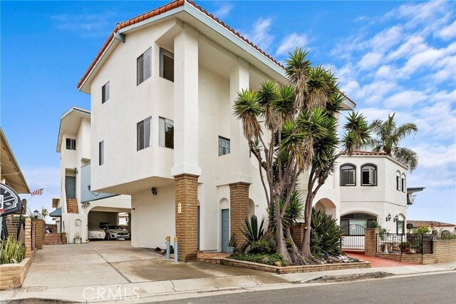 Foto del edificio - 415 Monterey Ln
