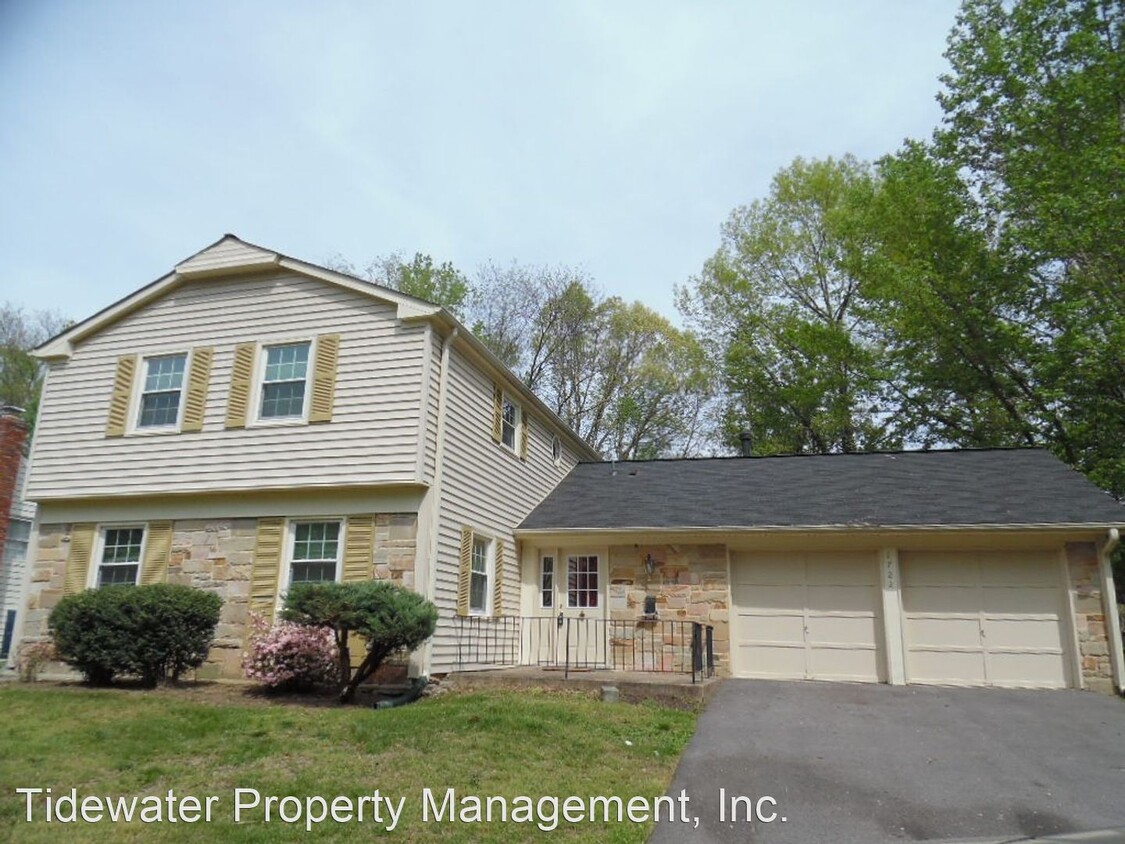 Primary Photo - 4 br, 2.5 bath House - 1722 Truro Road