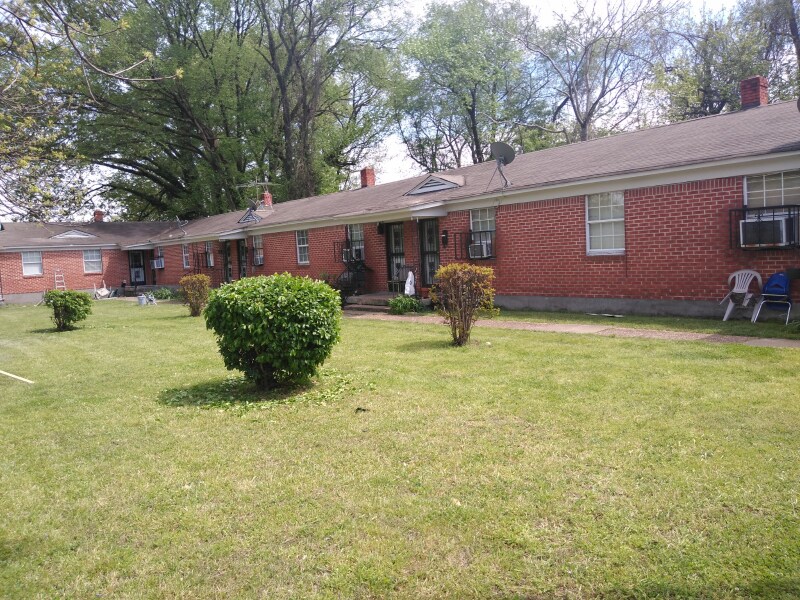 Primary Photo - 1030 Hamilton St