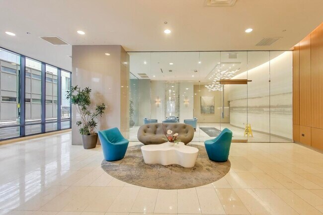 Foto del edificio - 225 N Columbus Dr