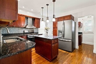 Building Photo - 15 Fairmount St