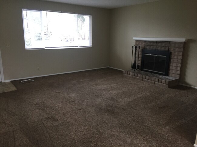 Foto del edificio - 539 Warrington Ave