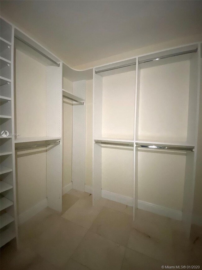 Building Photo - 170 Ocean Ln Dr