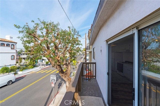 Building Photo - 116 Highland Ave