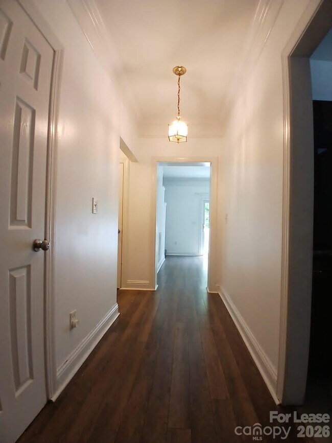 Foto del edificio - 6929 Misty Pine Ln
