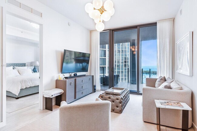 Foto del edificio - 2831 S Bayshore Dr