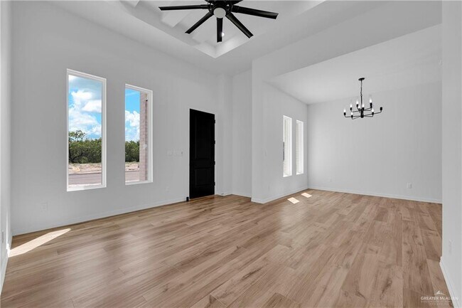 Foto del edificio - 2720 Indian Hill Ave