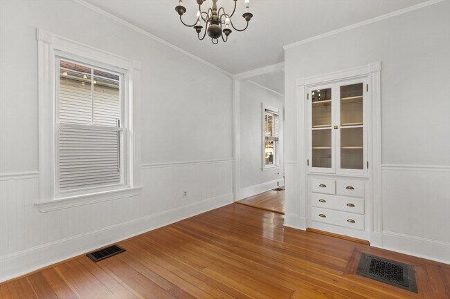 Building Photo - 99 Rockland St