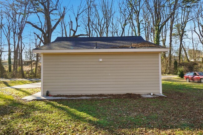 Foto del edificio - 930 Bond Ave