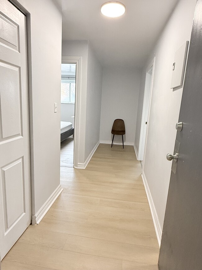 Photo du bâtiment - 1989 Wyandotte St W