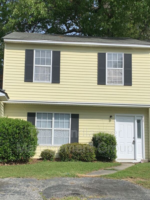 Foto principal - 4736 Linfield Ln