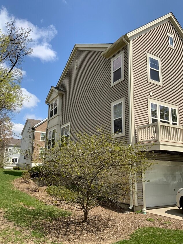 Building Photo - 1006 Tuscany Dr
