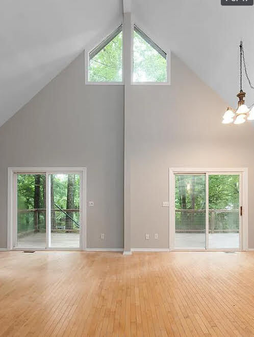 Foto del edificio - 4 Oak Moss Ct