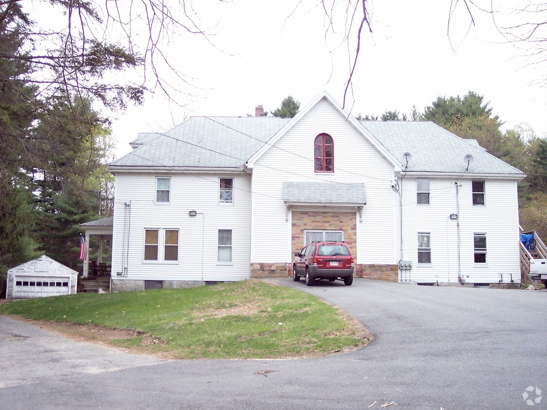 Building Photo - 147 Main St